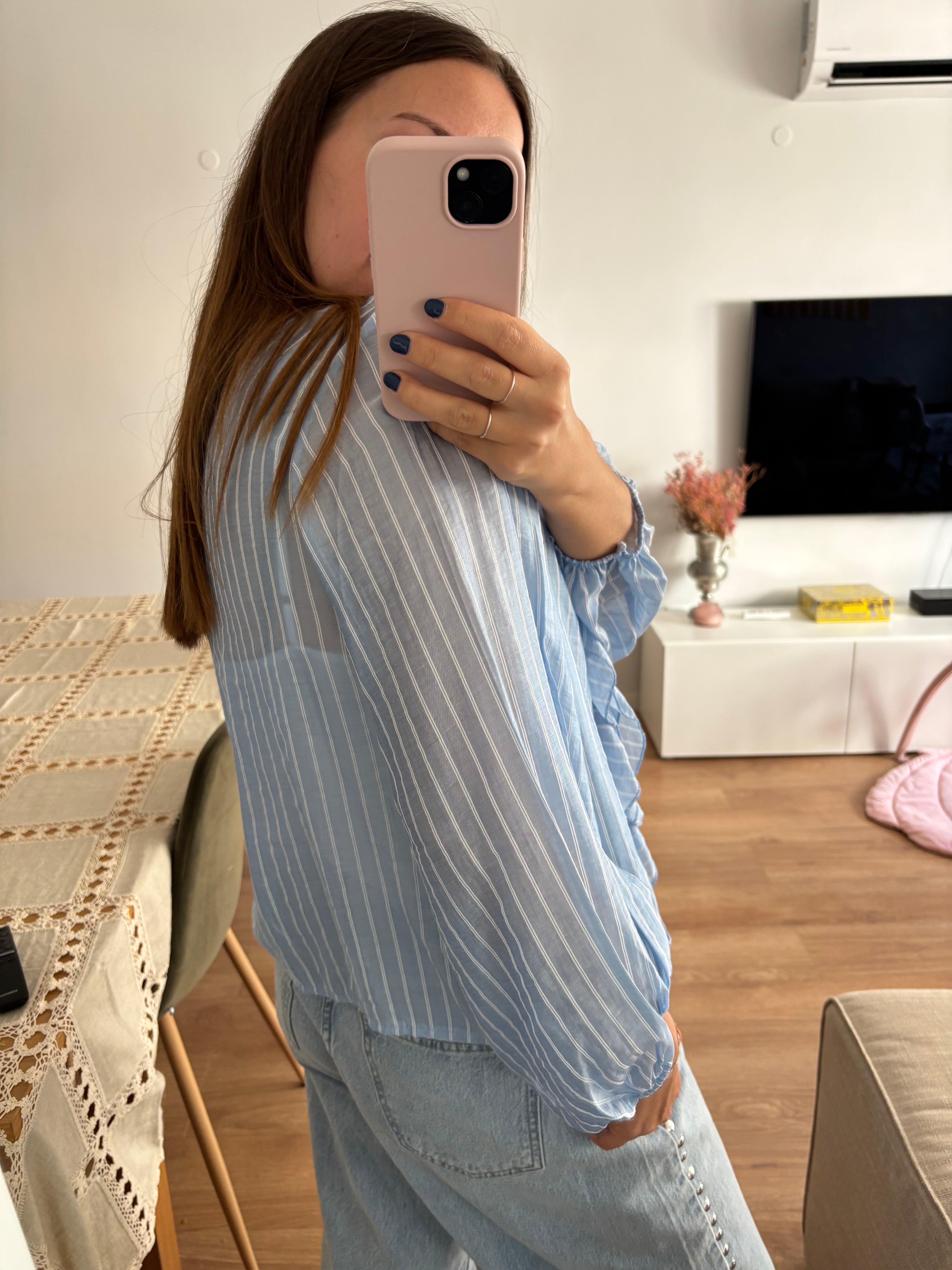 Blusa folhos e riscas