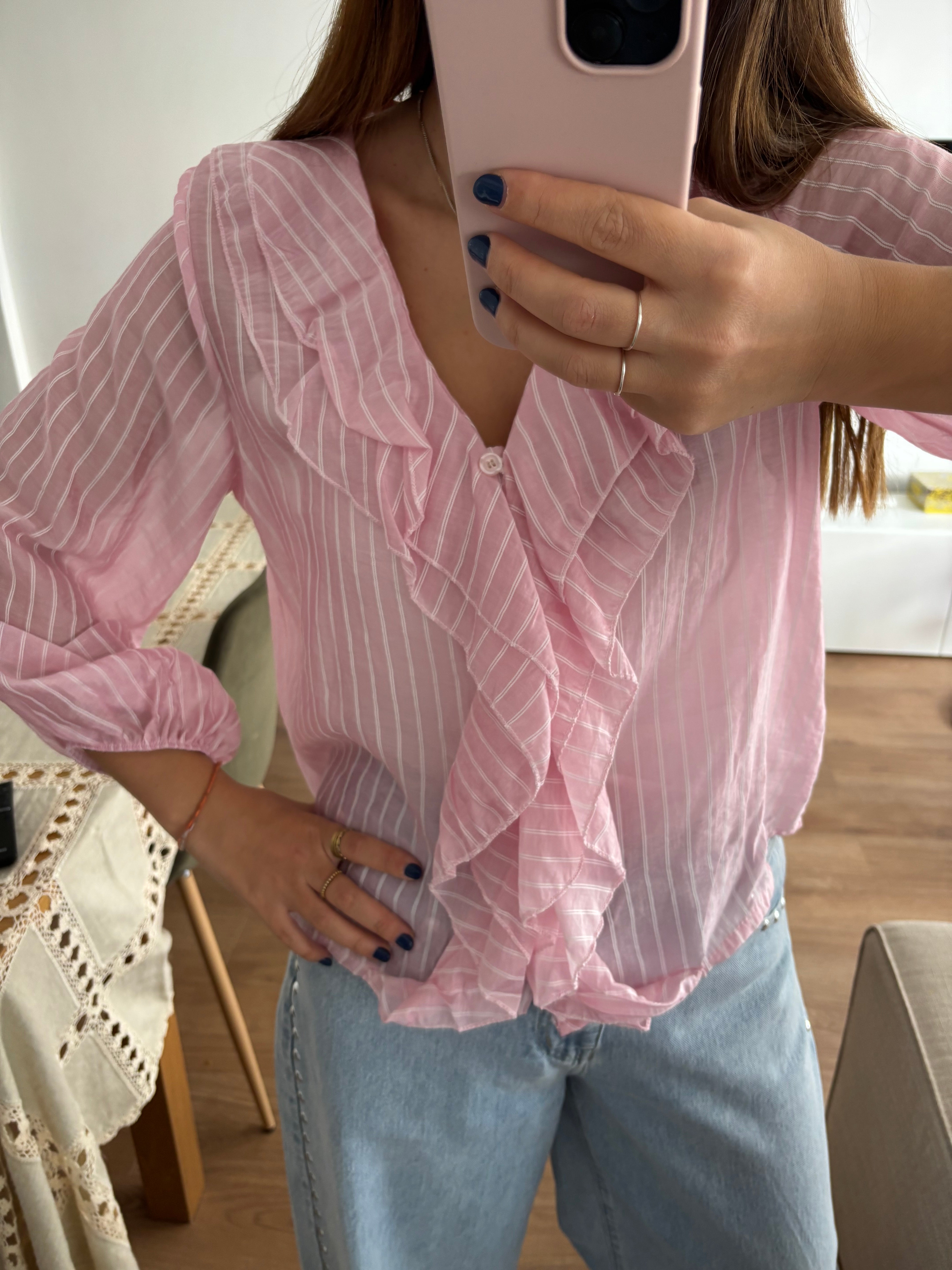 Blusa folhos e riscas