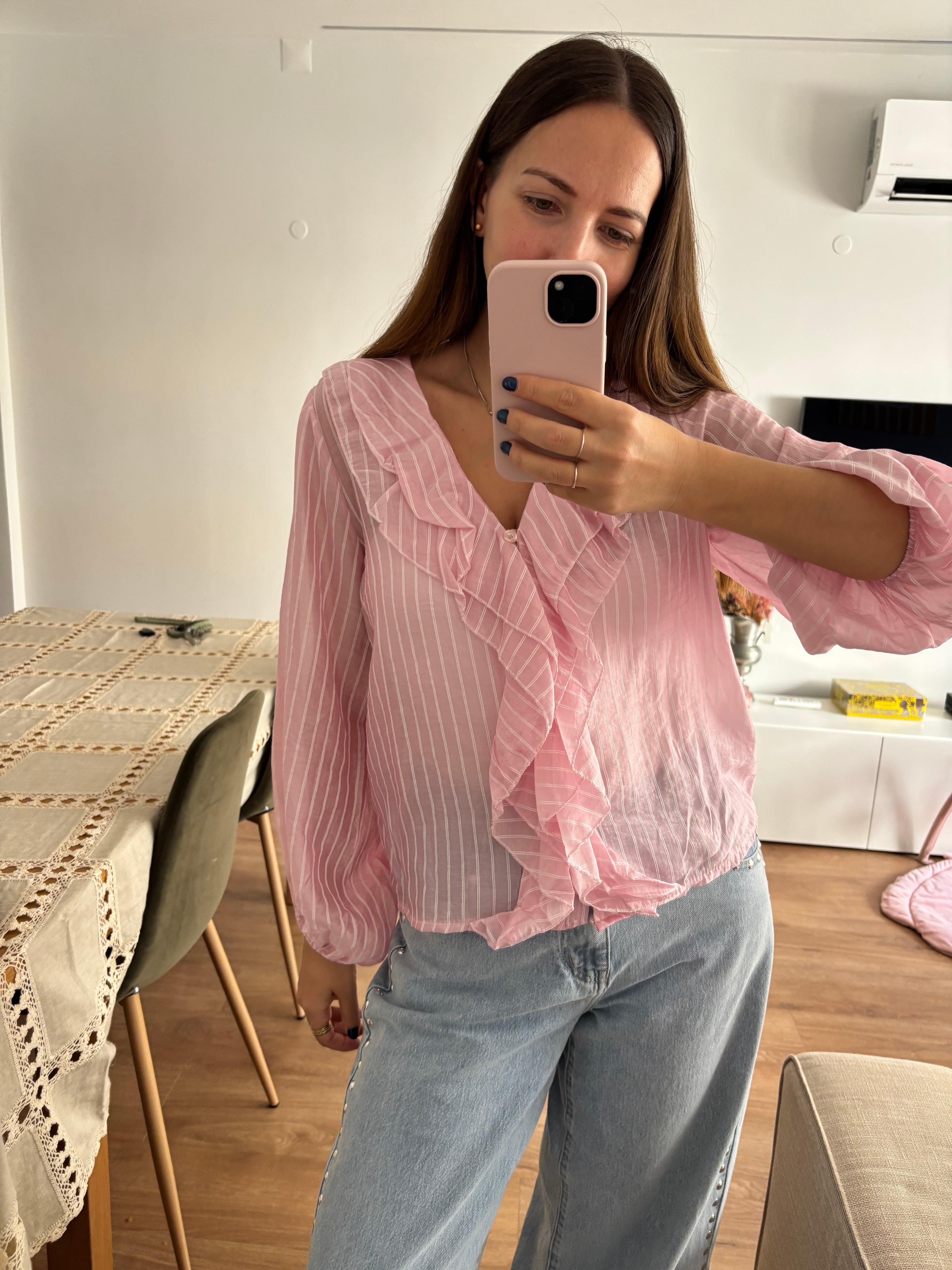 Blusa folhos e riscas