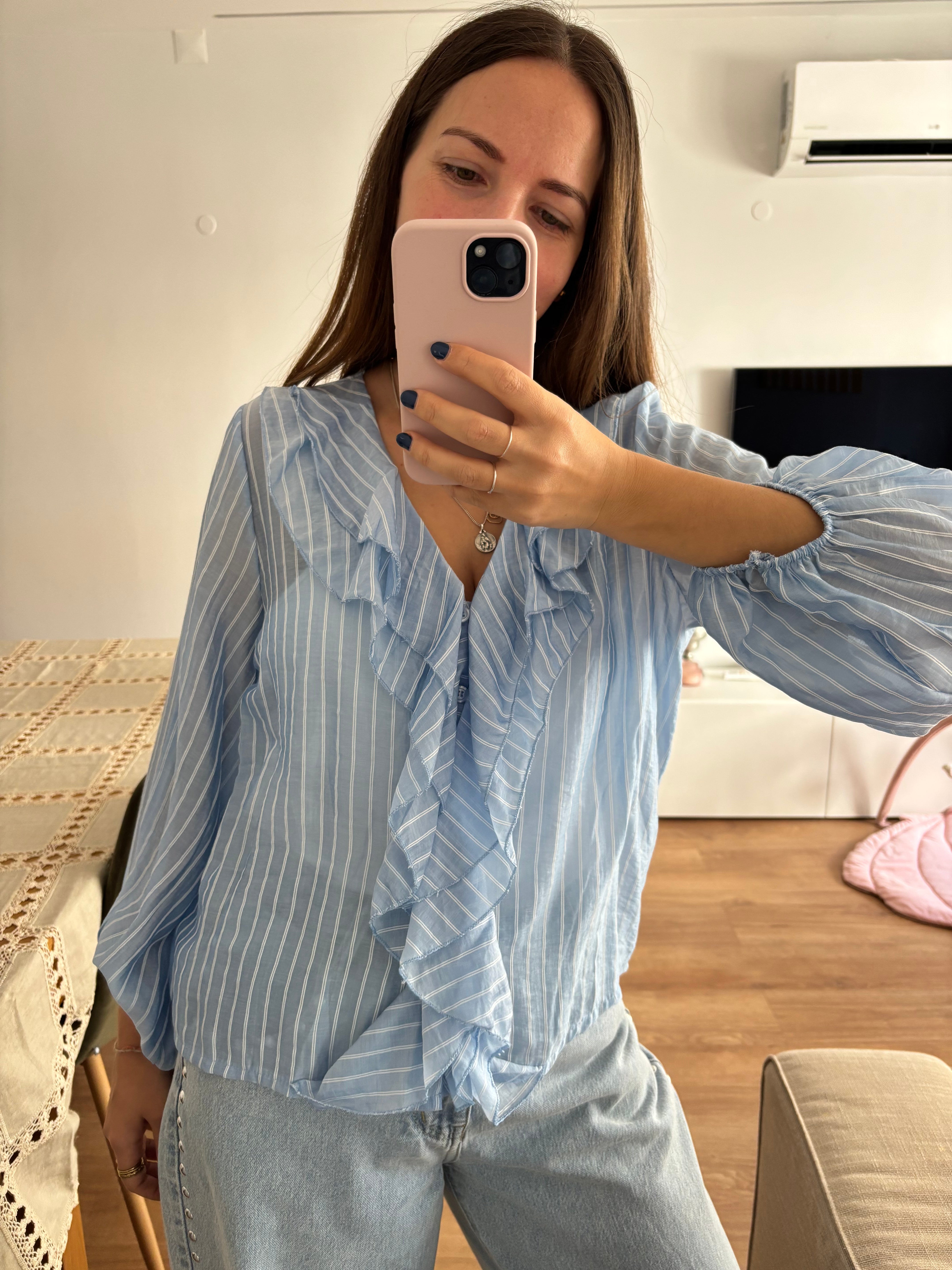 Blusa folhos e riscas