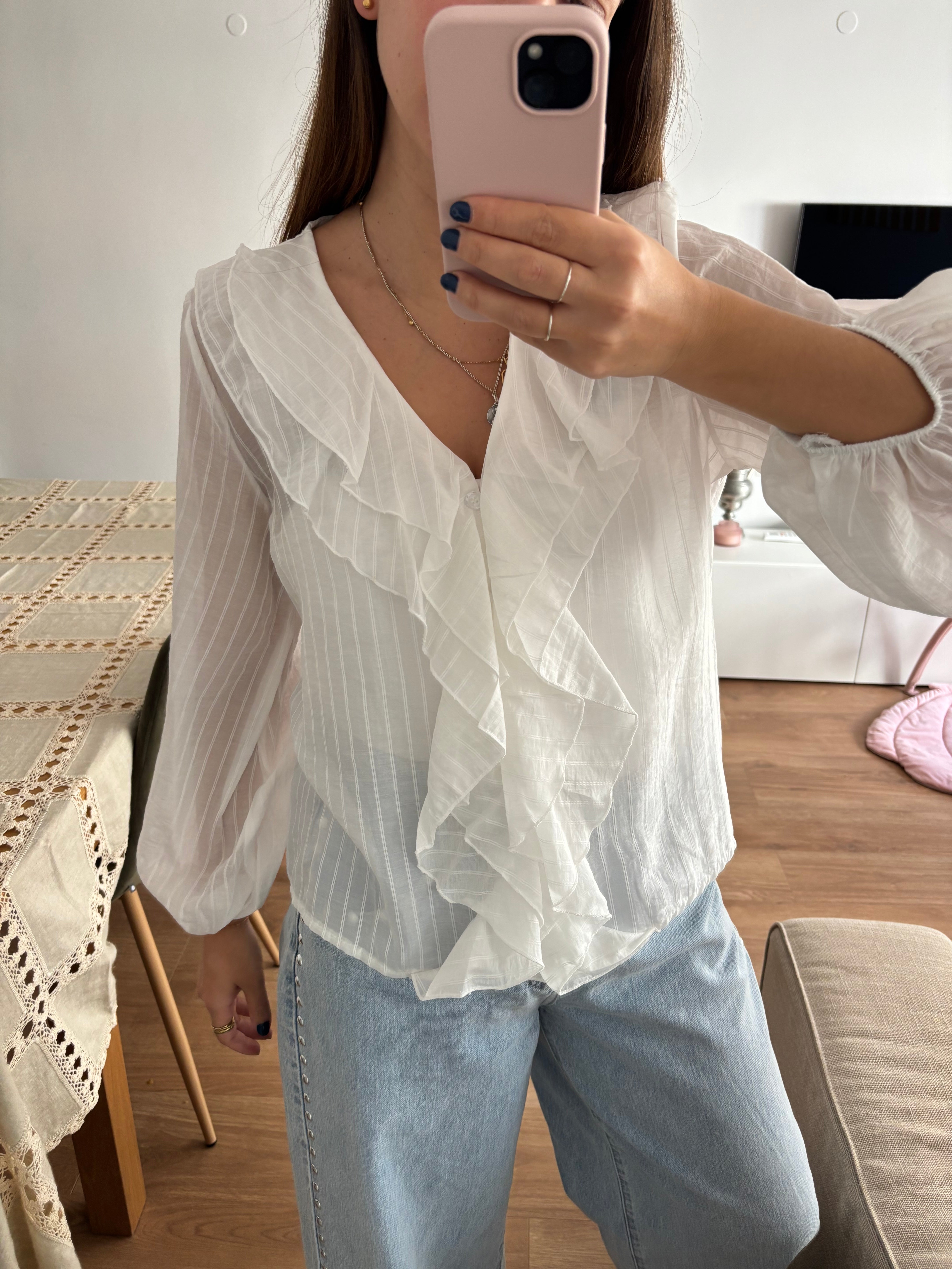 Blusa folhos e riscas