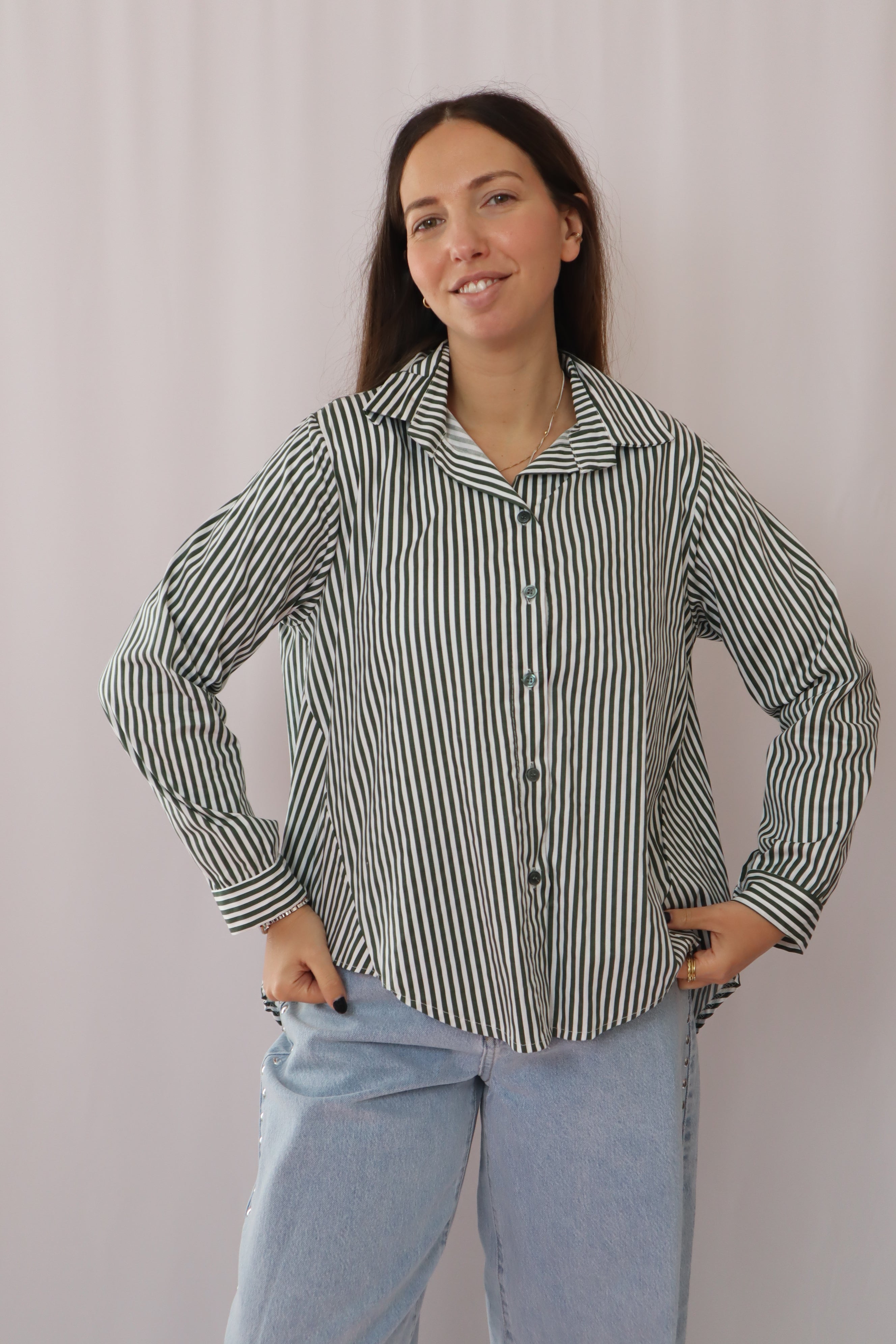 Camisa verde riscas