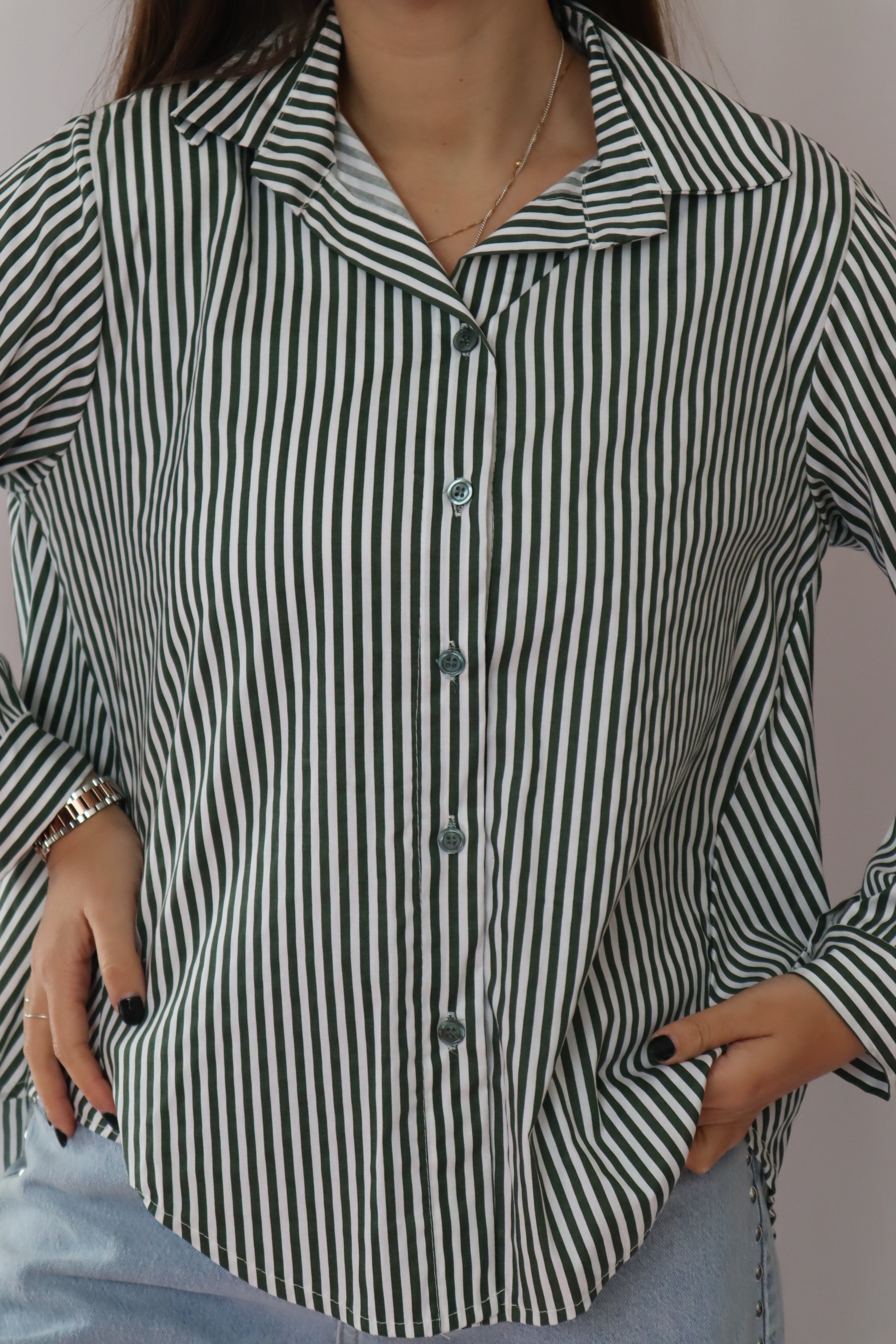 Camisa verde riscas