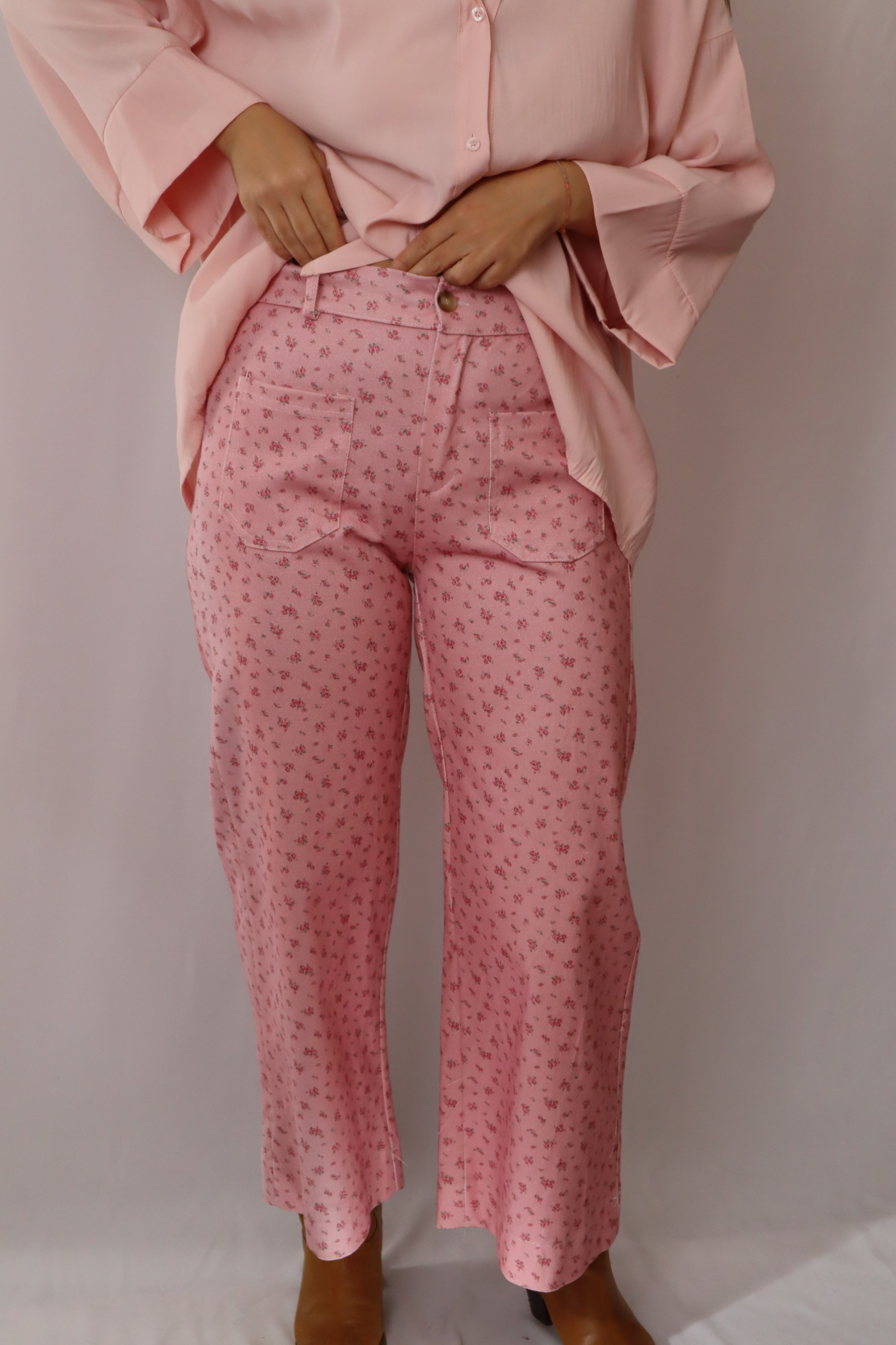 Calças estampadas rosa