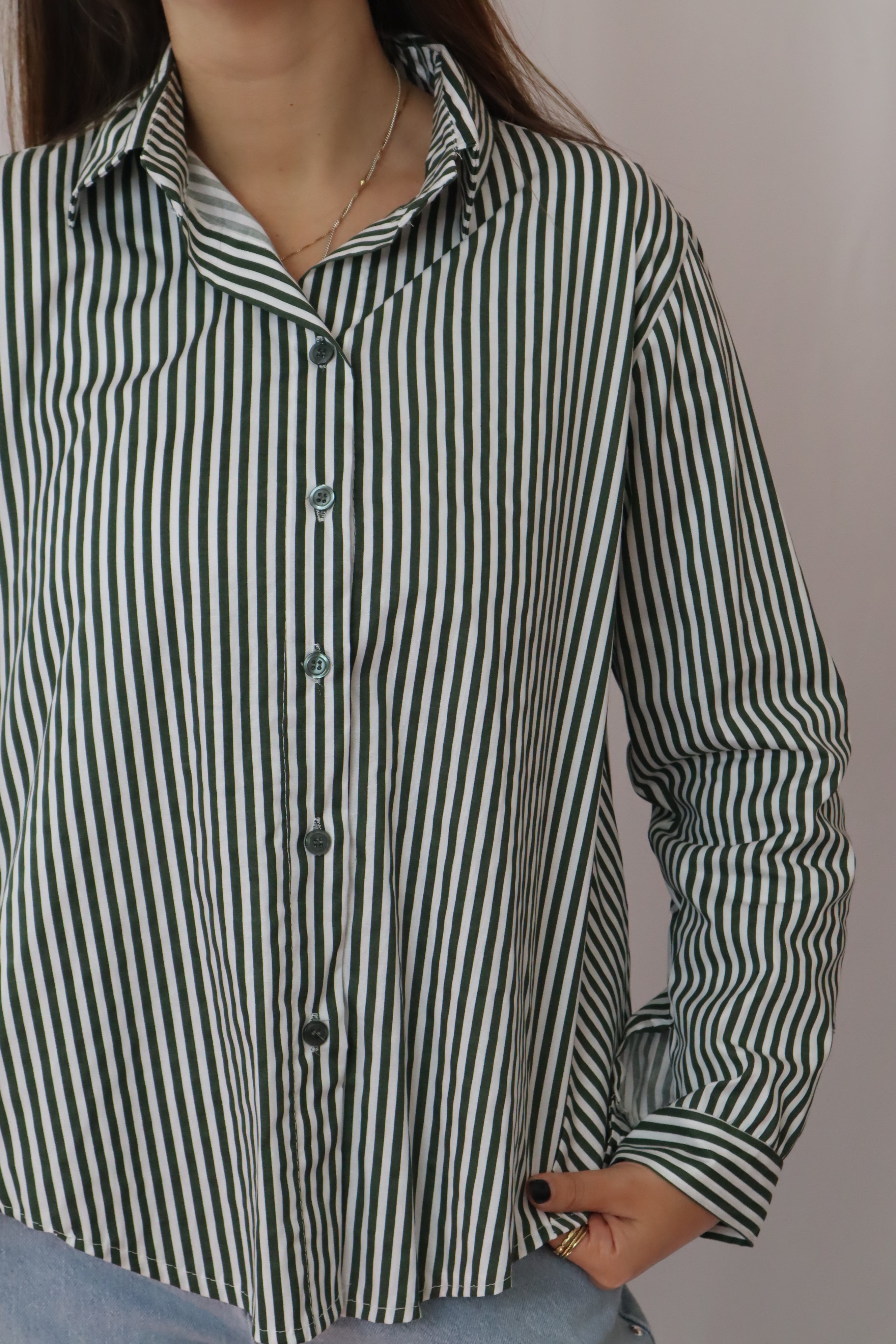Camisa verde riscas